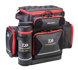 Mochila Daiwa Tournament Surfcasting – 50 L – Base rígida impermeable – Compartimentos modulares – Ideal para pesca desde playa