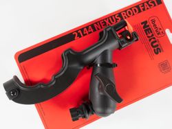 Cañero Iberux Nexus Rod Fast para pato y kayak – Ajuste 360°, montaje rápido, compatible spinning y casting