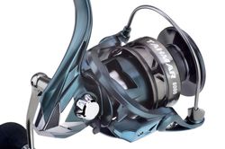 Carrete Akami TAHMAR para spinning y light jigging con microfreno de carbono 10 kg y 2 bobinas