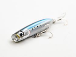 Señuelo Jinbee Tobiee 90 – 30 g – Hundido – Skipping y Twiching – Alma de acero 1.2 mm